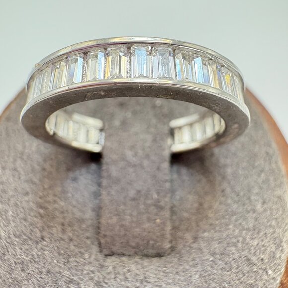 VTG Solid Sterling Silver 925 Cubic Zirconia Channel Set Band Ring Size 6.75 - Picture 2 of 10